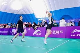 德塞利选择范德萨、卡洛斯、拉莫斯等球员，展现其独特风格与偏好。